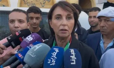 جيل Z يقصف نبيلة منيب: "ركوب الأمواج مكانو فالبحر ماشي فالاحتجاجات"