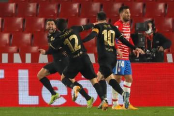 برشلونة يبلغ نصف نهائي كأس الملك بعد فوز مجنون أمام غرناطة