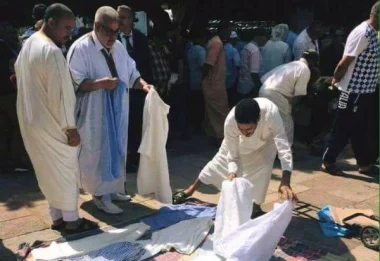 بالصور.."بنكيران" يظهر من جديد بسرواله الذي اقتناه من  "الفراشة"
