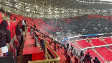 الجيش الملكي يندد بشغب مباراة الرجاء ويجدد دعوته للروح الرياضية