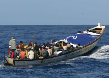 نجاة 16 مغربيا من موت محقق في مضيق جبل طارق