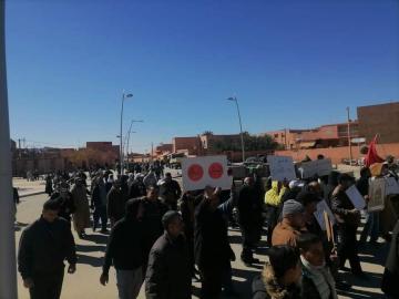 الجزائر تنفذ قرار إبعاد الفلاحين المغاربة من أراضي "العرجة" والمملكة تختار عدم معاملة المزارعين الجزائريين بالمثل
