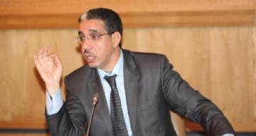 "عزيز رباح" يقطر الشمع على "رشيد نيني" ويتهم جريدته بالكذب