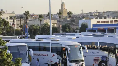 محطات شبه فارغة عشية العيد .. لماذا تراجع الإقبال على الحافلات؟