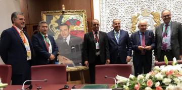 برلماني مغربي يعتذر لوزير الدفاع الإسرائيلي الاسبق  و هكذا وصف المحتجين عليه