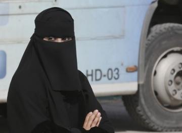 سر المرأة التي رفضت قطر تسليمها إلى الإمارات