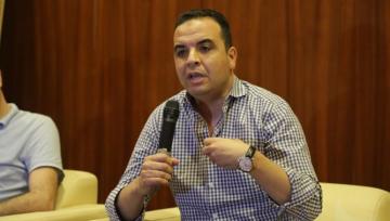 بايتاس يدافع عن أخنوش ويصف منتقديه ب"الانتهازيين"