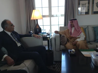 وزير الشؤون الخارجية والتعاون يجري مباحثات مع سمو الأمير عبد العزيز بن عبد الله أل سعود