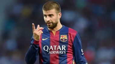 برشلونة يكشف تفاصيل إصابتي بيكيه وسواريز
