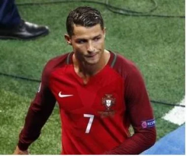 أيسلندا الوافد الجديد تفاجئ البرتغال