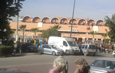 الطلاق وما يدير...عراك وتبادل للضرب بين أسرتين كاد يتحول إلى جريمة أمام المحكمة