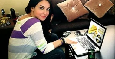 أحلام تُقنع سارق حساب ديانا حداد على تويتر بارجاعه