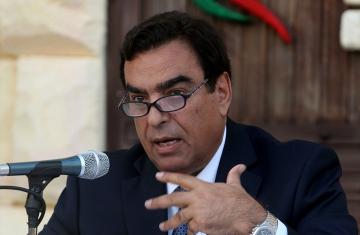 غضب فايسبوكي من اصطفاف جورج قرداحي إلى جانب نظام الأسد