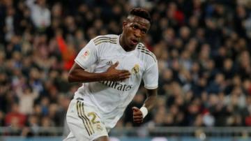 فينيسيوس يقود ريال مدريد إلى صدارة الليغا