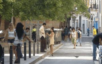 إسبانيا تمنح الإقامة لآباء أطفال المهاجرين المولودين فوق ترابها