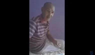 بالفيديو.....شوفو أشنو قال والد السجين الذي قتل موظفا بسجن تولال