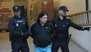 نجت من الجحيم.. اعتقال وحش "مورسيا" بعد احتجاز واغتصاب شابة مغربية لعامين