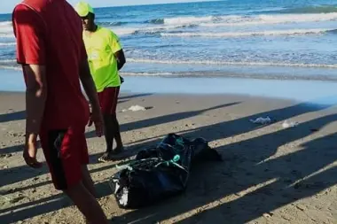 نهاية مأساوية.. غرق مهاجر جزائري بشاطئ "ألمينا" أثناء محاولة "الحريك" نحو سبتة