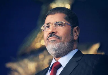 وزير الخارجية الفرنسي يحث على الافراج عن الرئيس المصري المعزول