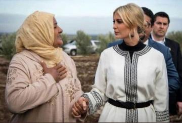"إيفانكا ترامب" وزوجها "غاريد كوشنر" يتجولان بأزقة مراكش