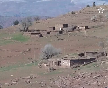 سكان دوار وويسقي موت تشكو غياب الماء والكهرباء
