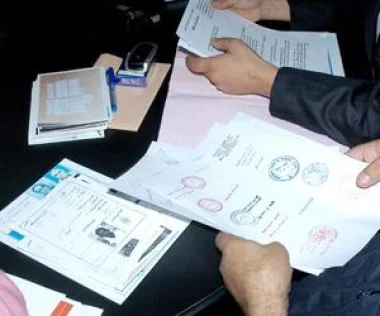 خطير ... حجز وثائق رسمية أصلية خاصة بالأمن الوطني عند بائع مواد غذائية بسلا