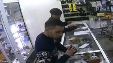 سرقة هاتف بطريقة ذكية من طرف النصاب