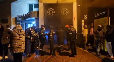 حريق مهول يأتي على سيارة في طابق تحت أرضي بالبيضاء