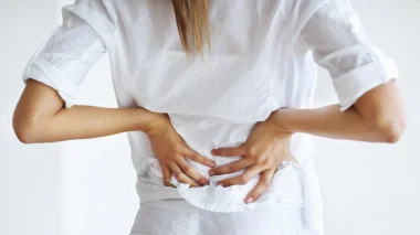 كيف أتخلص من انحناء الظهر؟