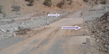 بعد أمطار الخير انهيار القناطر البدائية بين توغمرت و أزغارنيرس بتارودانت