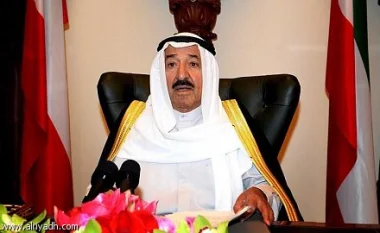 كويتيون يدعون للتظاهر ضد الحكومة 