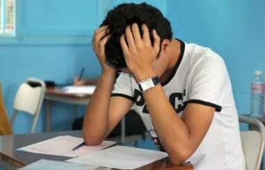 أنباء عن اعتقال تلميذ داخل قاعة الامتحان بالقنيطرة والسبب ...