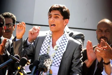 عائلة الفنان محمد عساف تنجو من الموت جراء القصف على غزة