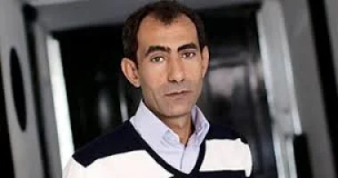 إصابة يسري فوده بكسور بالغة بعد انقلاب سيّارته