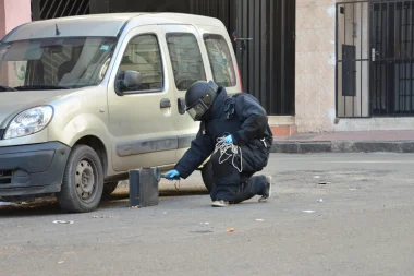 نُشطاء مغاربة.. إشادة بخبير المُتفجرات وانتقادٌ لتشويش المُواطنين ولضُعف شُروط السلامة