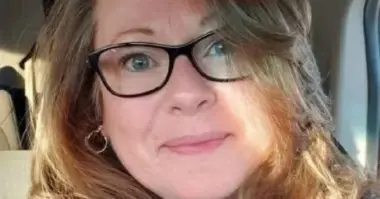 استيقظت من عملية جراحية بلهجة غريبة.. حالة طبية نادرة تقلب حياة سيدة رأساً على عقب