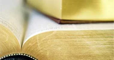 رواندى يستكمل تعليمه وهو فى الخمسين من العمر