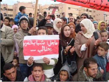كشف إسباني مخططا جزائريا لإقحام نشطاء التهريب في مظاهرات 20 فبراير