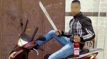 رسالة من "عبد النبوي" تدعو إلى تشديد العقوبات على "حاملي" الأسلحة البيضاء بعد تسجيل أرقام مقلقة