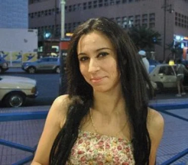 أنباء عن منع المثيرة للجدل "سيينا" من دخول الأراضي التركية وإعادتها من مطار إسطنبول نحو المغرب