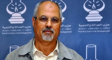 العدالة والتنمية على صفيح ساخن والمدير العام للحزب يعلن عن حل هياكله بالحاجب