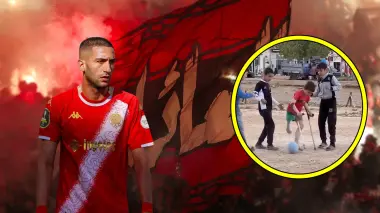 طفل من ذوي الهمم يبهر المتابعين بموهبته الكروية.. وزياش والوداد يطلقان نداء للعثور عليه (صور)