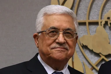 محمود عباس يقدم استقالته من اللجنة التنفيذية لمنظمة التحرير الفلسطينية