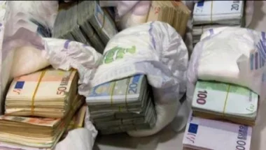 ملف للنقاش: تهريب الأموال إلى الخارج