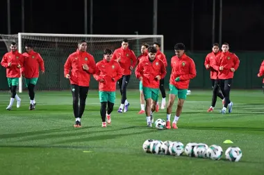 أسود الأطلس يفتتحون استعداداتهم لمبارتي تونس والبنين من مركب محمد السادس