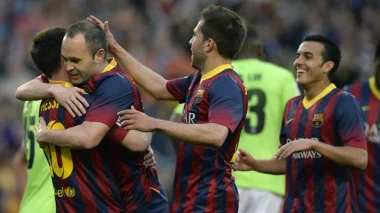 "هاتريك" ميسي يقود برشلونة لسحق أوساسونا بسباعية نظيفة قبل كلاسيكو مدريد