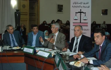خلاف بين الوفا و الداودي  ‬بخصوص معادلة الشواهد