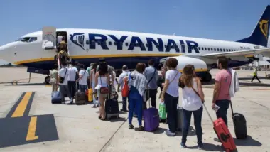"ريانير" تحذر من قفزة قياسية في أسعار التذاكر نحو المغرب وإلى أوروبا