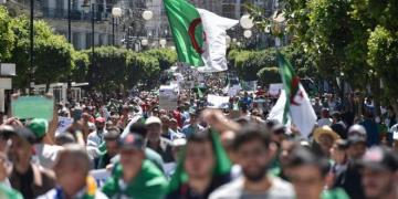 مظاهرات جديدة في الجزائر ضد الجيش والنظام القائم