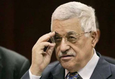 محمود عباس يطلع الرئيس المصري المؤقت على تطورات المفاوضات الفلسطينية الاسرائيلية